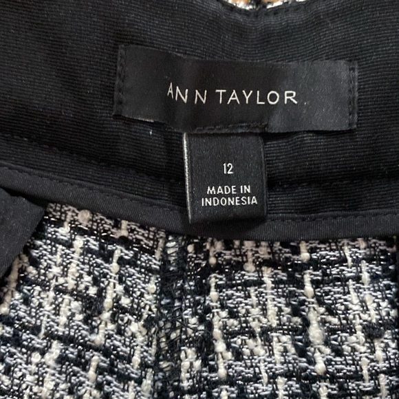 Tweed high waisted shorts - Picture 3 of 5